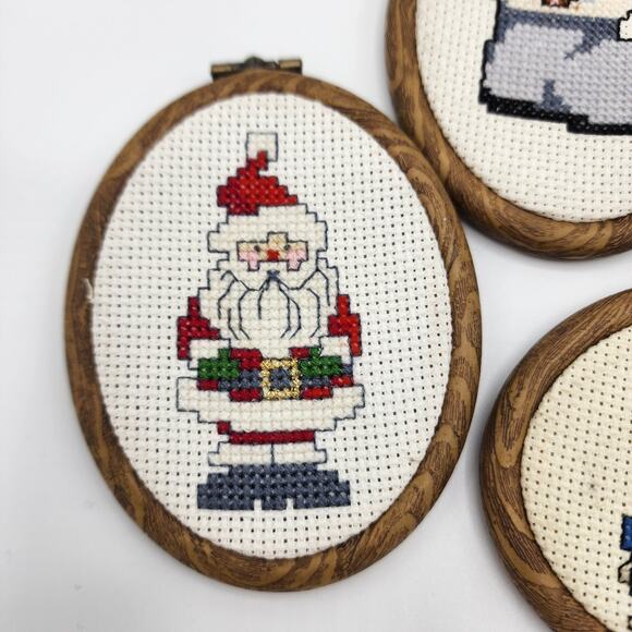 Lot of 3 Vintage counted cross stitch Christmas ornaments Santa, angel & puppy - Picture 6 of 10
